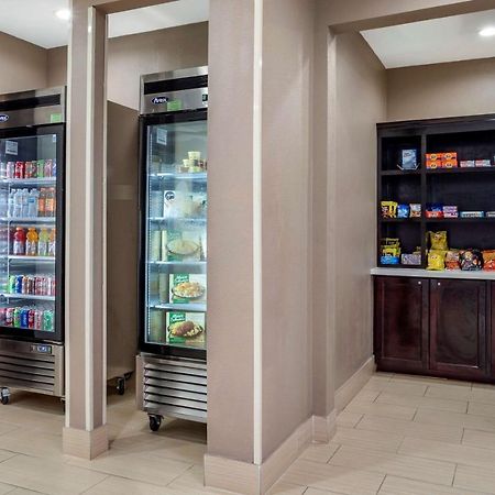 Comfort Inn & Suites Кливленд Экстерьер фото