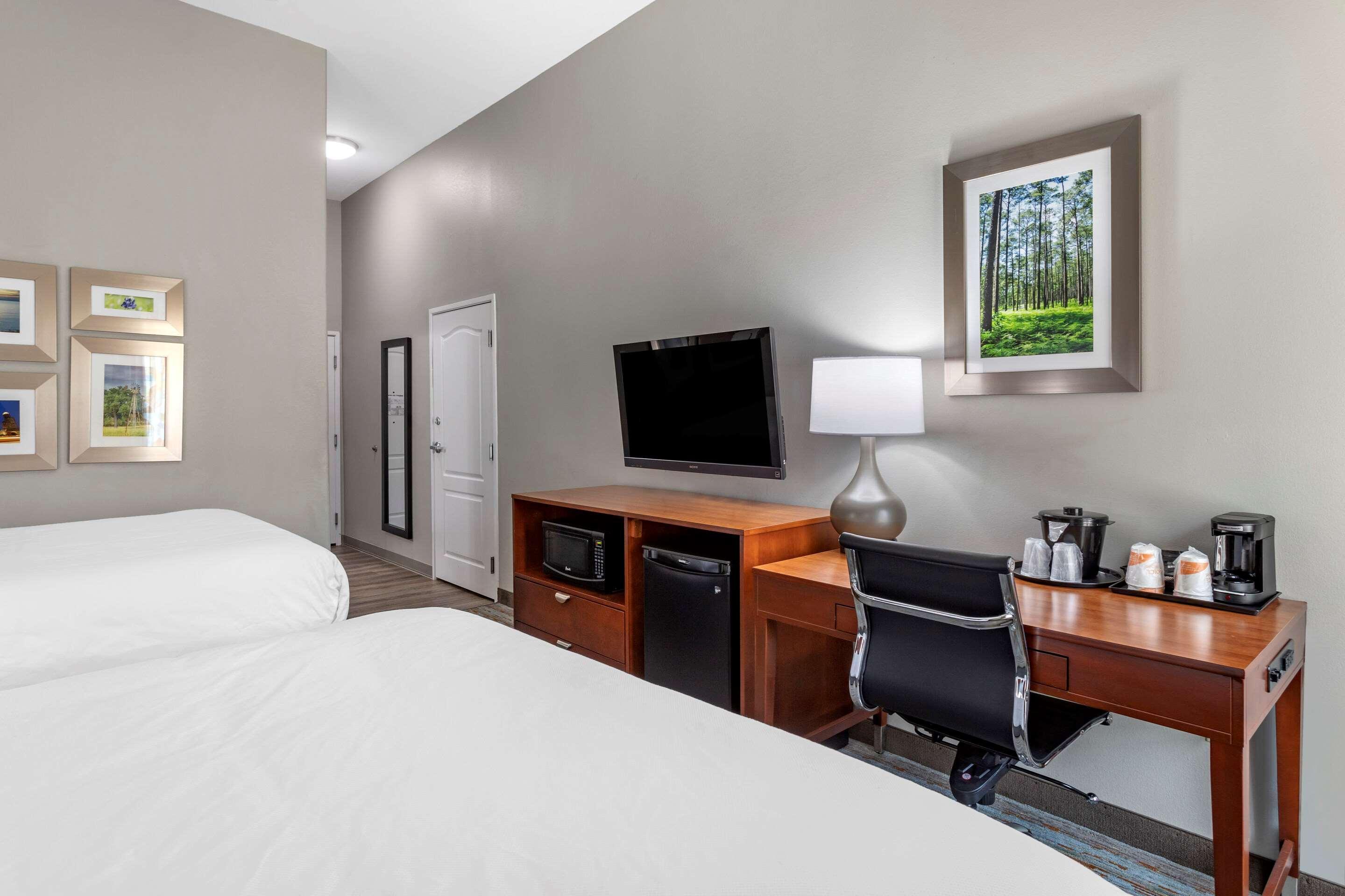 Comfort Inn & Suites Кливленд Экстерьер фото