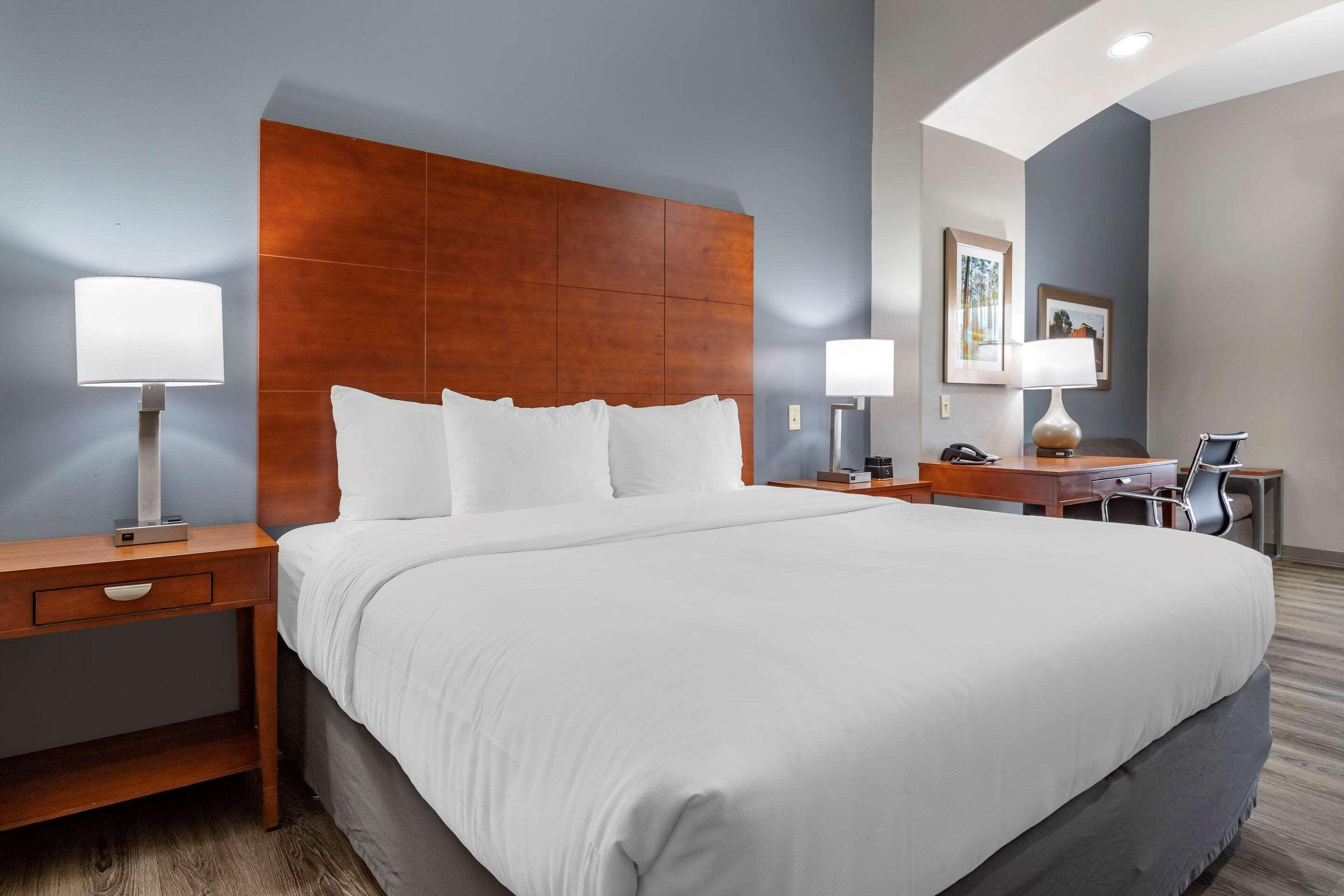 Comfort Inn & Suites Кливленд Экстерьер фото