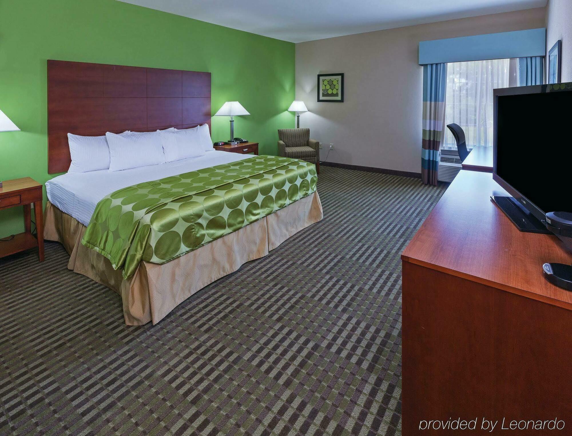 Comfort Inn & Suites Кливленд Экстерьер фото