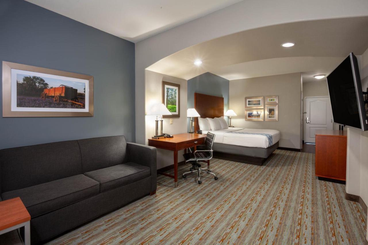 Comfort Inn & Suites Кливленд Экстерьер фото